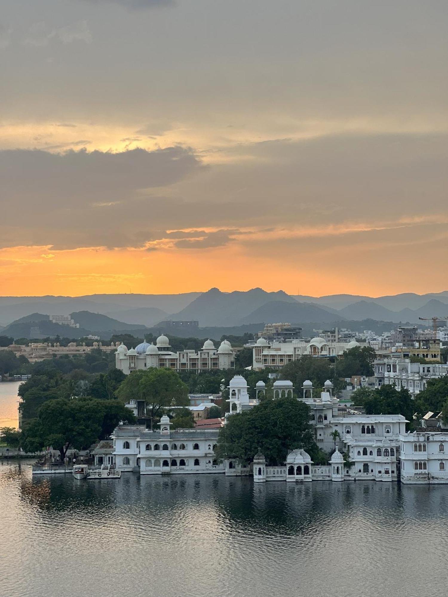 Tamasha Udaipur Hostel Luaran gambar